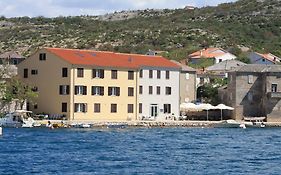 Apartments Tamarix